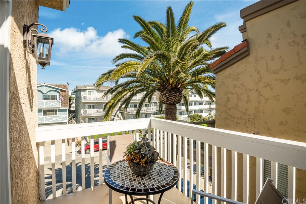 541 Monterey Boulevard Hermosa Beach, CA 90254 - Photo 18 of 41