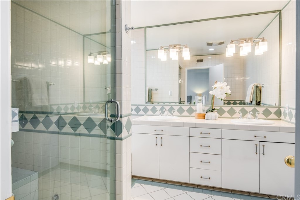 541 Monterey Boulevard Hermosa Beach, CA 90254 - Photo 25 of 41