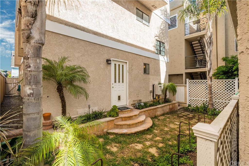 541 Monterey Boulevard Hermosa Beach, CA 90254 - Photo 32 of 41