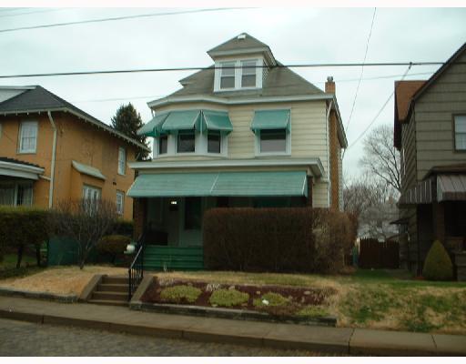 413 Vermont Avenue Rochester, PA 15074 - Photo 1 of 8 Exterior Front.