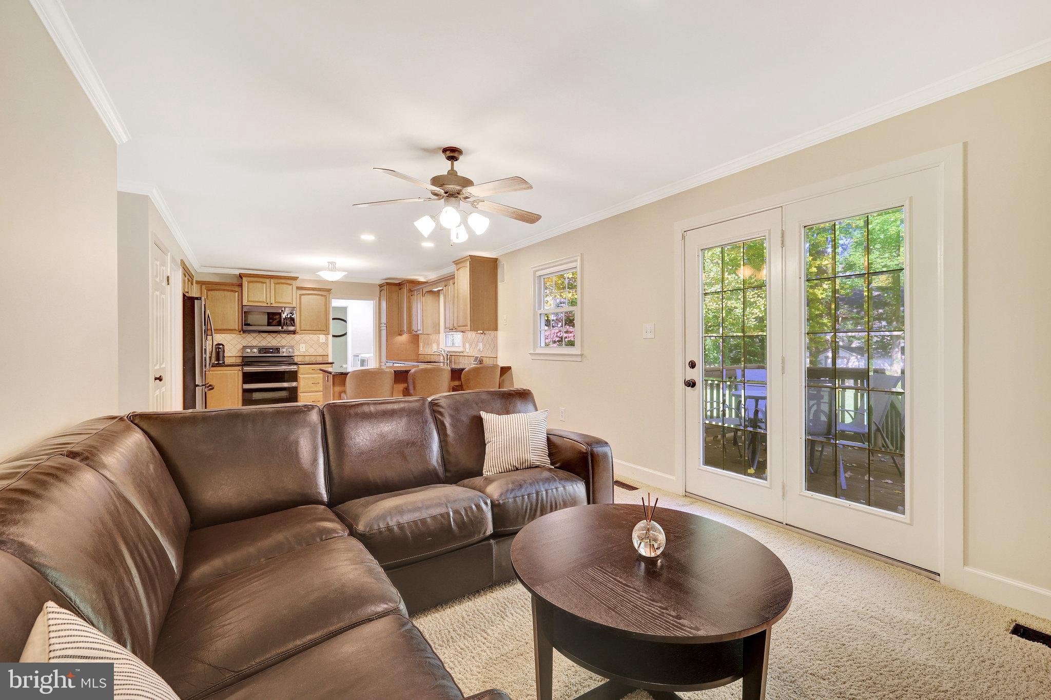 9826 Five Oaks Road Fairfax, VA 22031 - Photo 17 of 43 Family Room with Deck Access