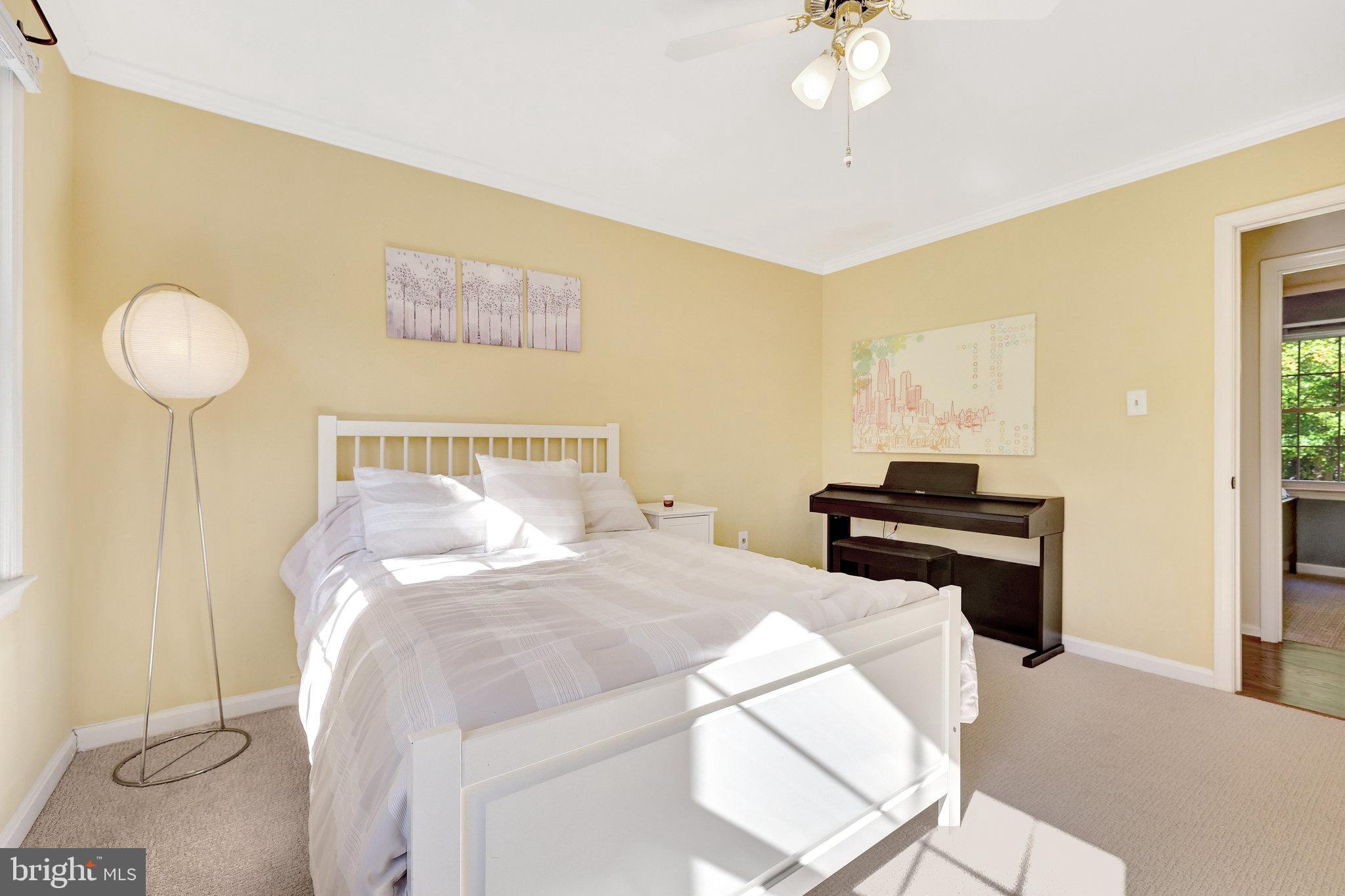 9826 Five Oaks Road Fairfax, VA 22031 - Photo 31 of 43 Bedroom 2