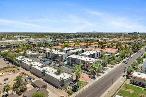 $829,000 | 3233 North 70th Street, Unit 1023, Scottsdale, AZ 85251