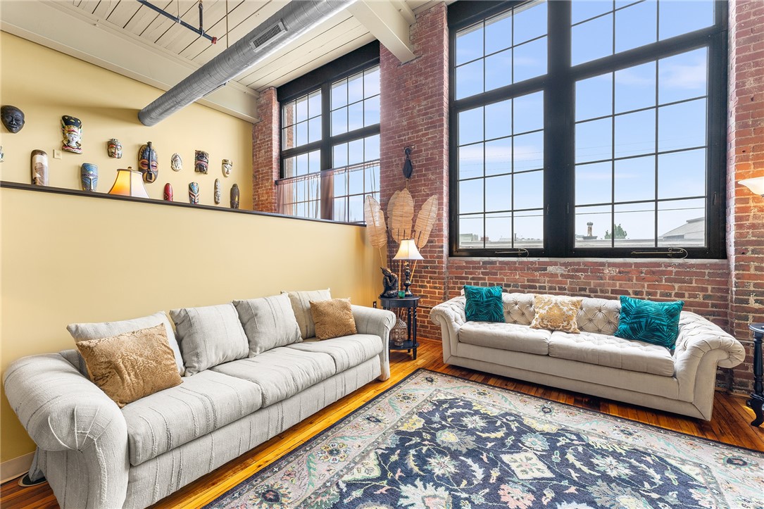 685 Social Street, Unit 204 Woonsocket, RI 02895 - Photo 3 of 28 Gallery Image 3