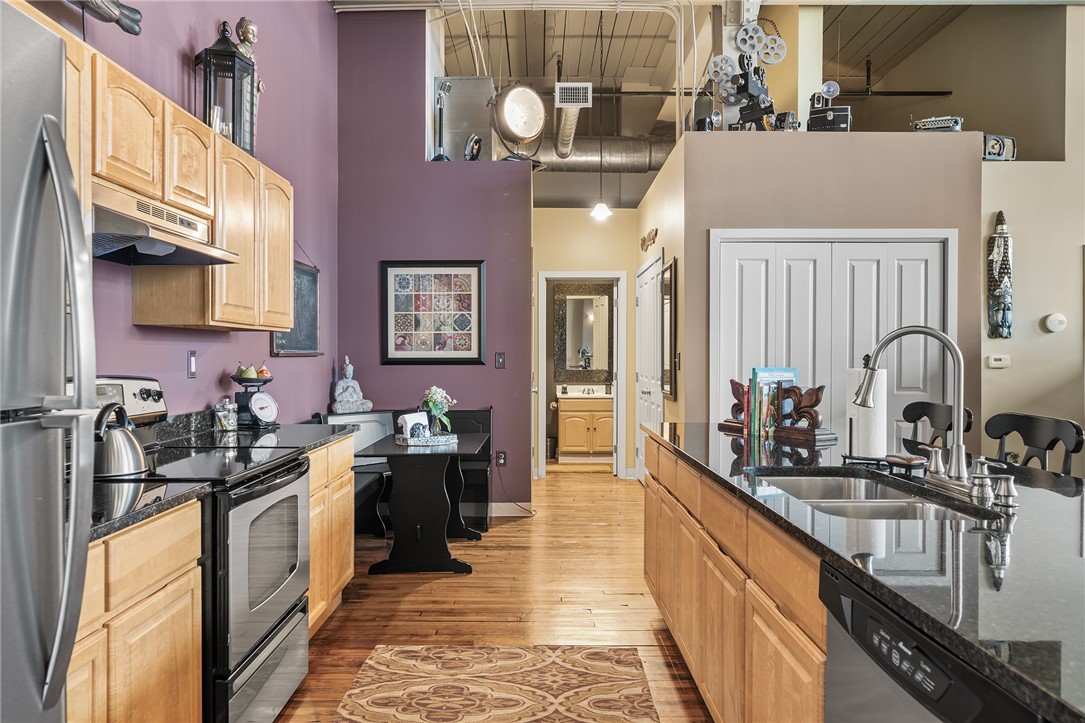 685 Social Street, Unit 204 Woonsocket, RI 02895 - Photo 6 of 28 Gallery Image 6