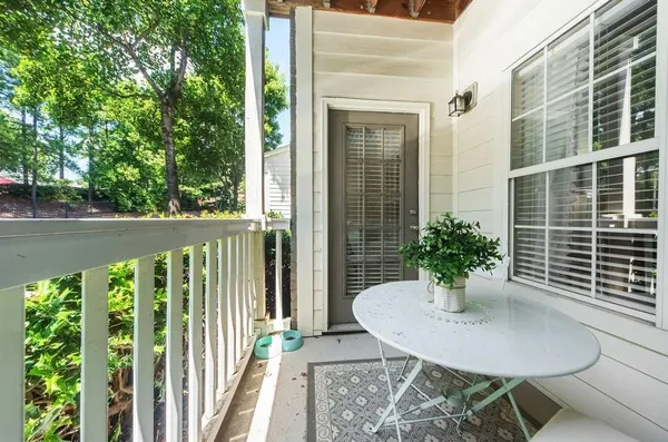 $1,387 | 240 East Belle Isle Road Northeast, Unit 117, Atlanta, GA 30342