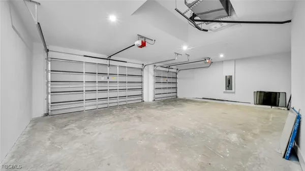 a view of a livingroom with furniture