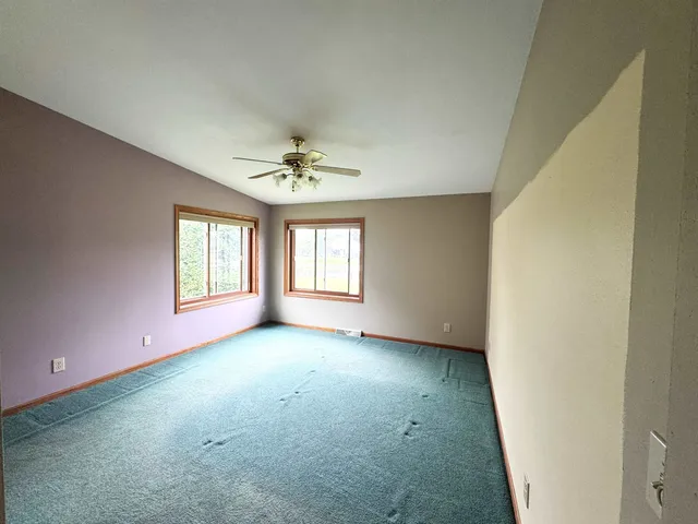 $490,000 | 5235 Chesapeake Court, Oshkosh, WI 54901