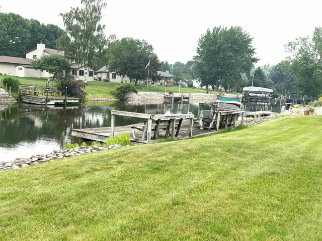 $490,000 | 5235 Chesapeake Court, Oshkosh, WI 54901