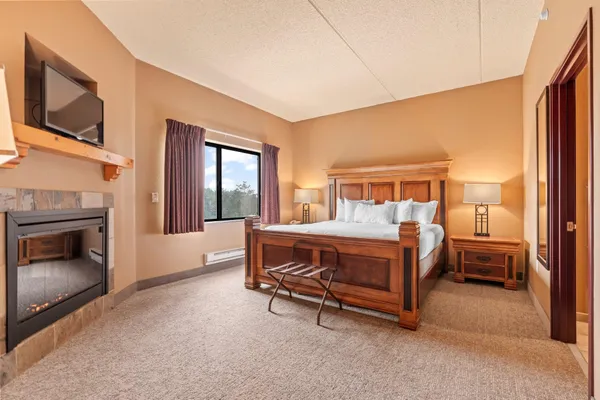 $238,900 | 2411 River, Unit 2311, Wisconsin Dells, WI 53965