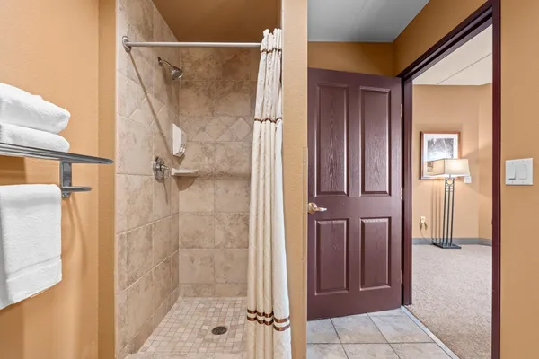 $238,900 | 2411 River, Unit 2311, Wisconsin Dells, WI 53965