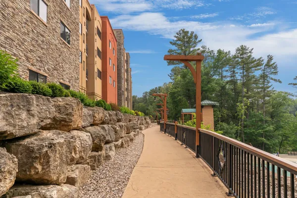$238,900 | 2411 River, Unit 2311, Wisconsin Dells, WI 53965