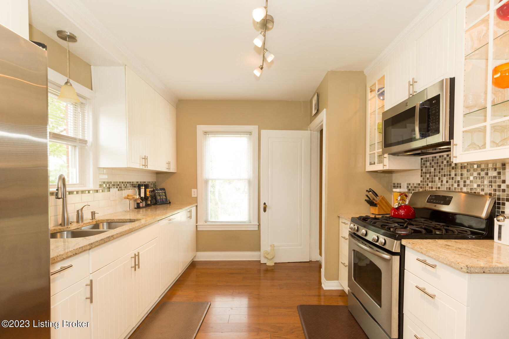 3923 Poplar Level Road Louisville, KY 40213 - Photo 13 of 40 3923 Poplar Level-13