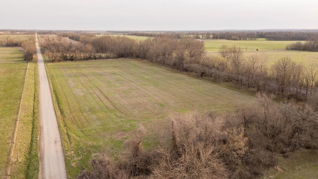 3043 East Zodiac Road Bronaugh, MO 64728 - Photo 15 of 37