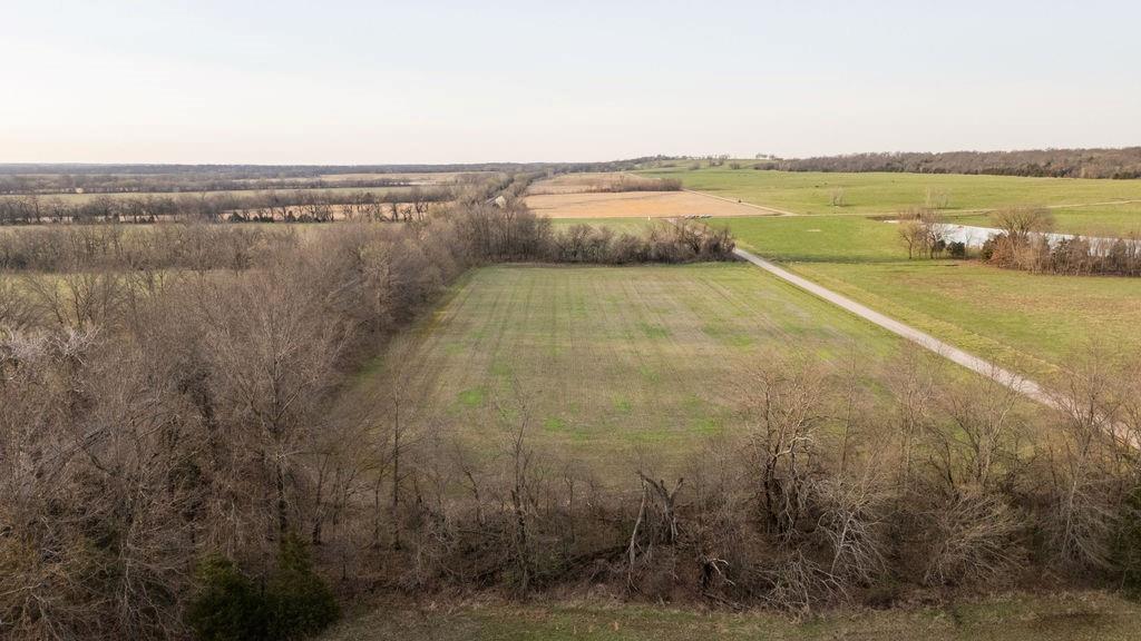 3043 East Zodiac Road Bronaugh, MO 64728 - Photo 17 of 37