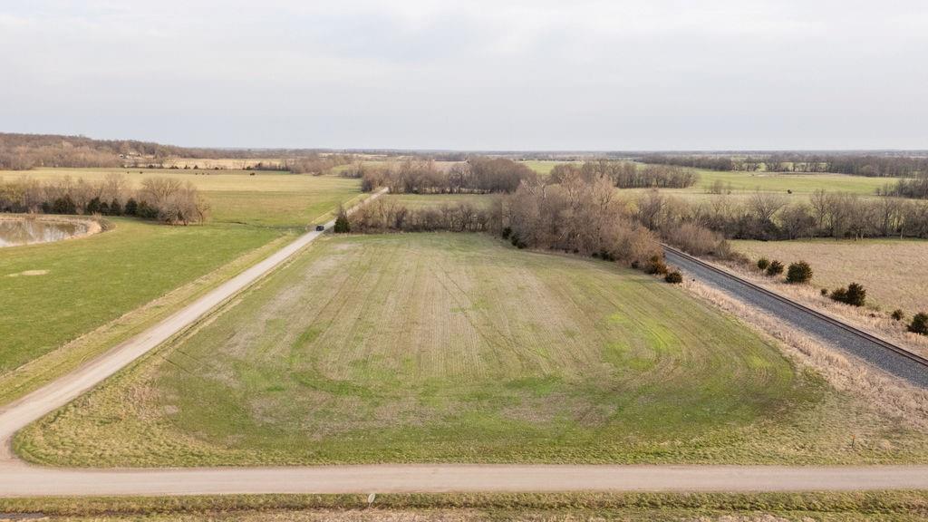 3043 East Zodiac Road Bronaugh, MO 64728 - Photo 18 of 37