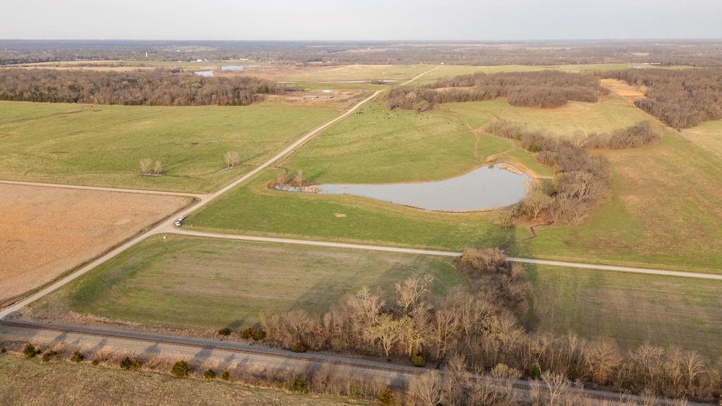 3043 East Zodiac Road Bronaugh, MO 64728 - Photo 5 of 37