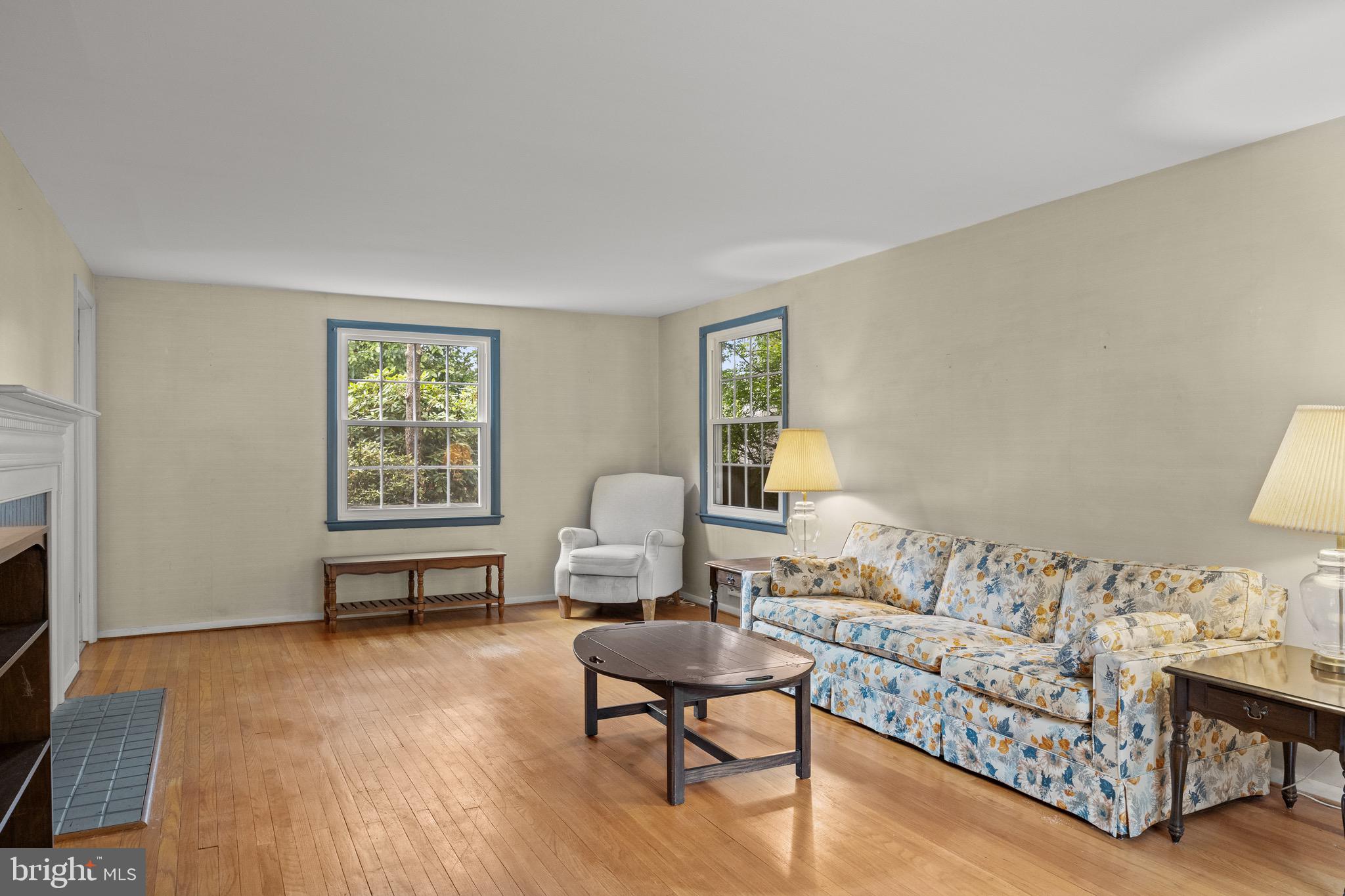 195 Pearl Croft Road Cherry Hill, NJ 08034 - Photo 6 of 38 a living room with furniture and a window