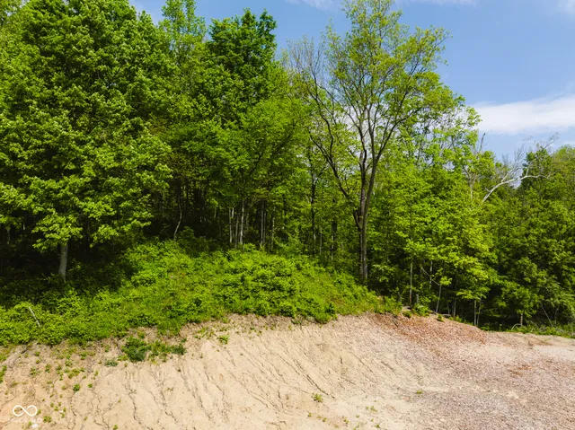 $180,000 | 9602 Fall Creek Road, Indianapolis, IN 46256