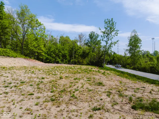 $180,000 | 9602 Fall Creek Road, Indianapolis, IN 46256