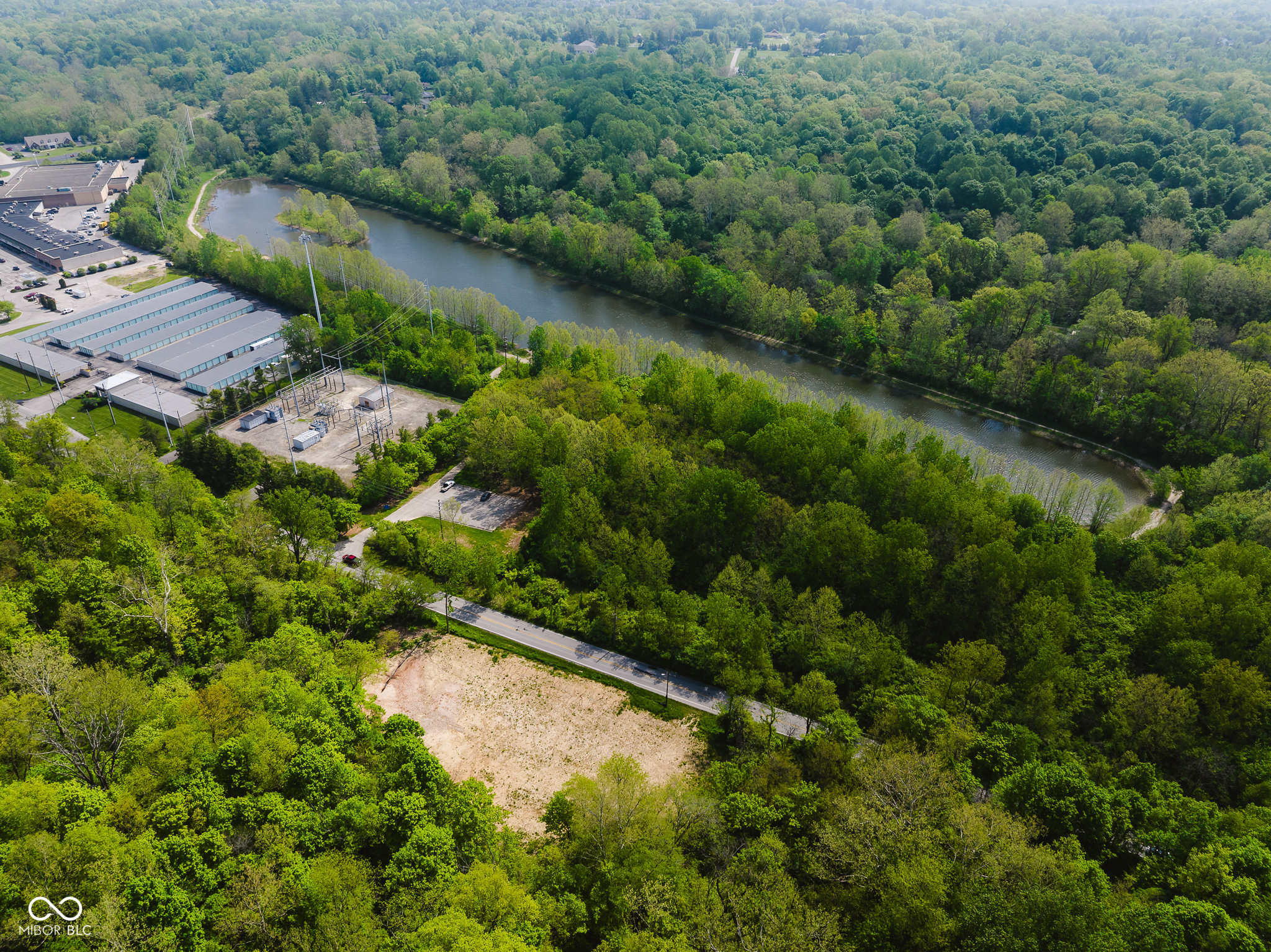 9602 Fall Creek Road Indianapolis, IN 46256 - Photo 4 of 15