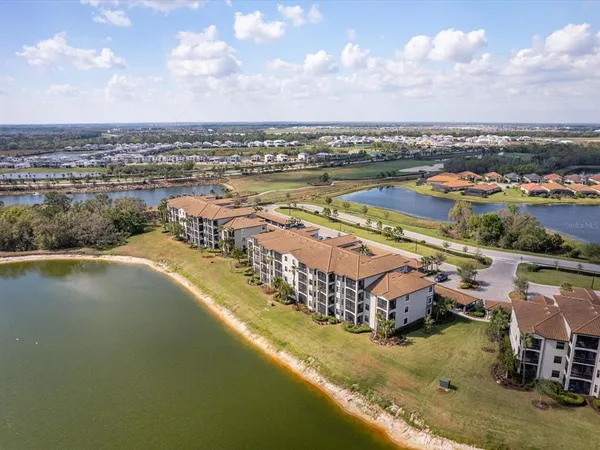 $2,150 | 16804 Vardon Terrace, Unit 306, Bradenton, FL 34211
