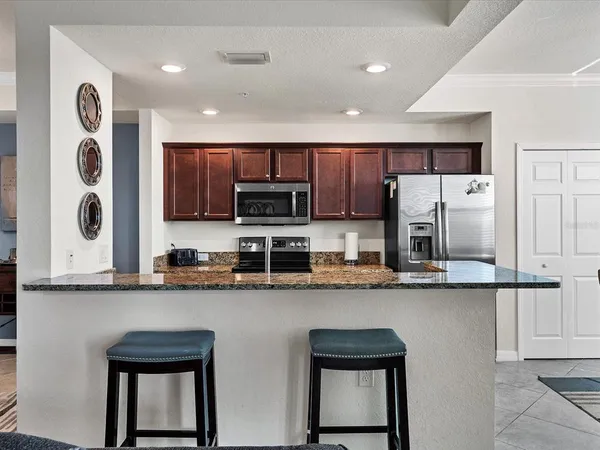 $2,150 | 16804 Vardon Terrace, Unit 306, Bradenton, FL 34211