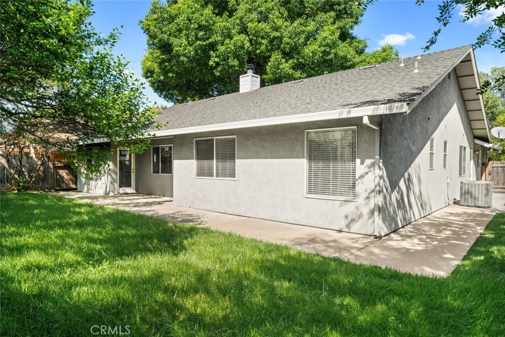 259 Picholine Way Chico, CA 95928 - Photo 34 of 38 a view of house with backyard