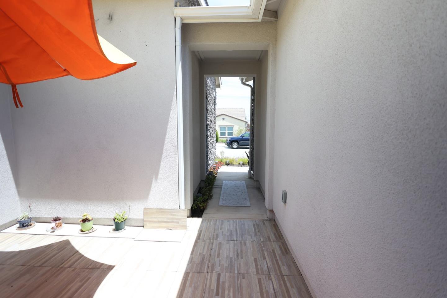 478 Logan Way Marina, CA 93933 - Photo 4 of 42