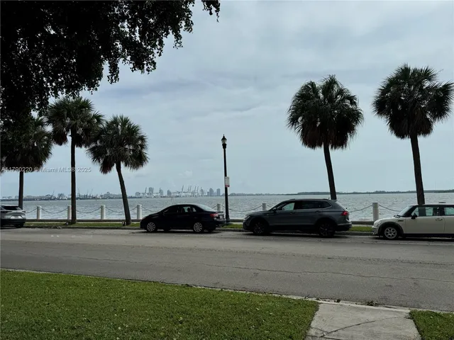 $360,000 | 1420 Brickell Bay Drive, Unit 103A1, Miami, FL 33131