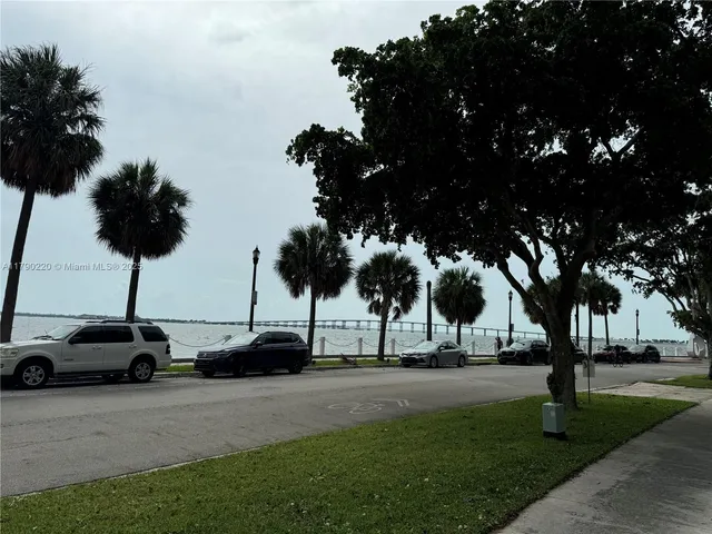 $360,000 | 1420 Brickell Bay Drive, Unit 103A1, Miami, FL 33131