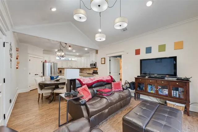 $850,000 | 120 Cote D Azur, Chico, TX 76431