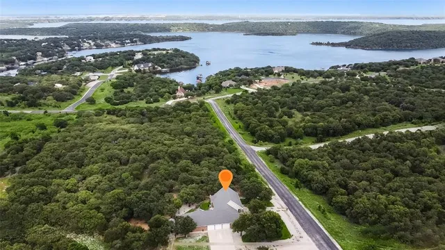 $850,000 | 120 Cote D Azur, Chico, TX 76431