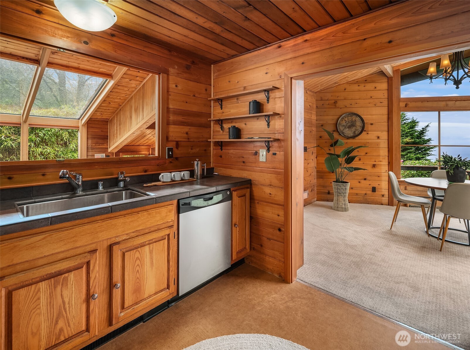 6320 Southwest Luana Beach Road Vashon, WA 98070 - Photo 14 of 37 Gallery Image 14