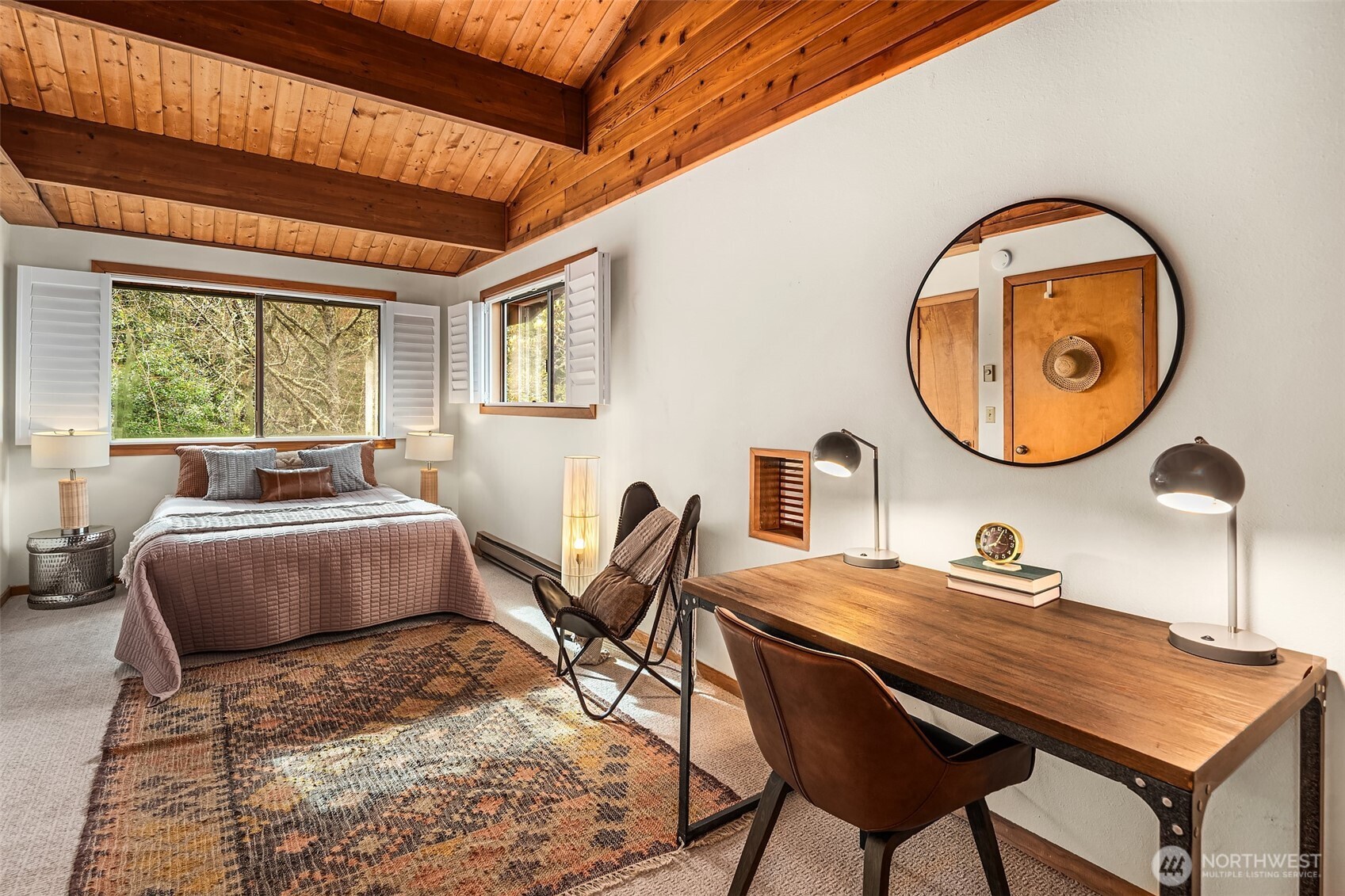 6320 Southwest Luana Beach Road Vashon, WA 98070 - Photo 15 of 37 Gallery Image 15