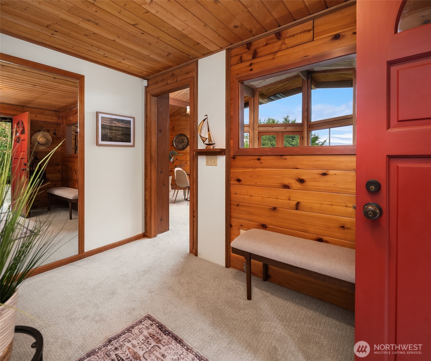 6320 Southwest Luana Beach Road Vashon, WA 98070 - Photo 23 of 37 Gallery Image 23