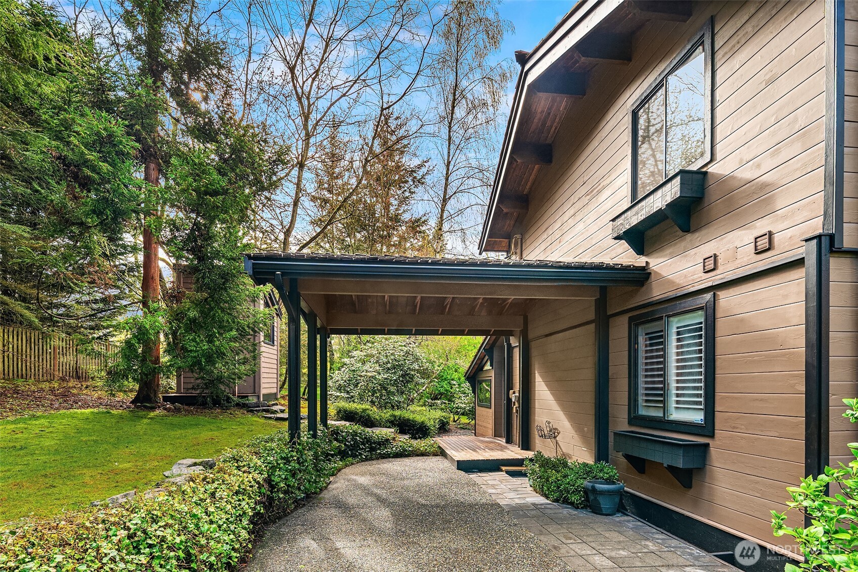 6320 Southwest Luana Beach Road Vashon, WA 98070 - Photo 27 of 37 Gallery Image 27