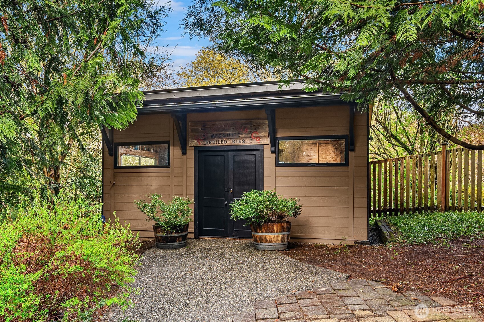 6320 Southwest Luana Beach Road Vashon, WA 98070 - Photo 29 of 37 Gallery Image 29