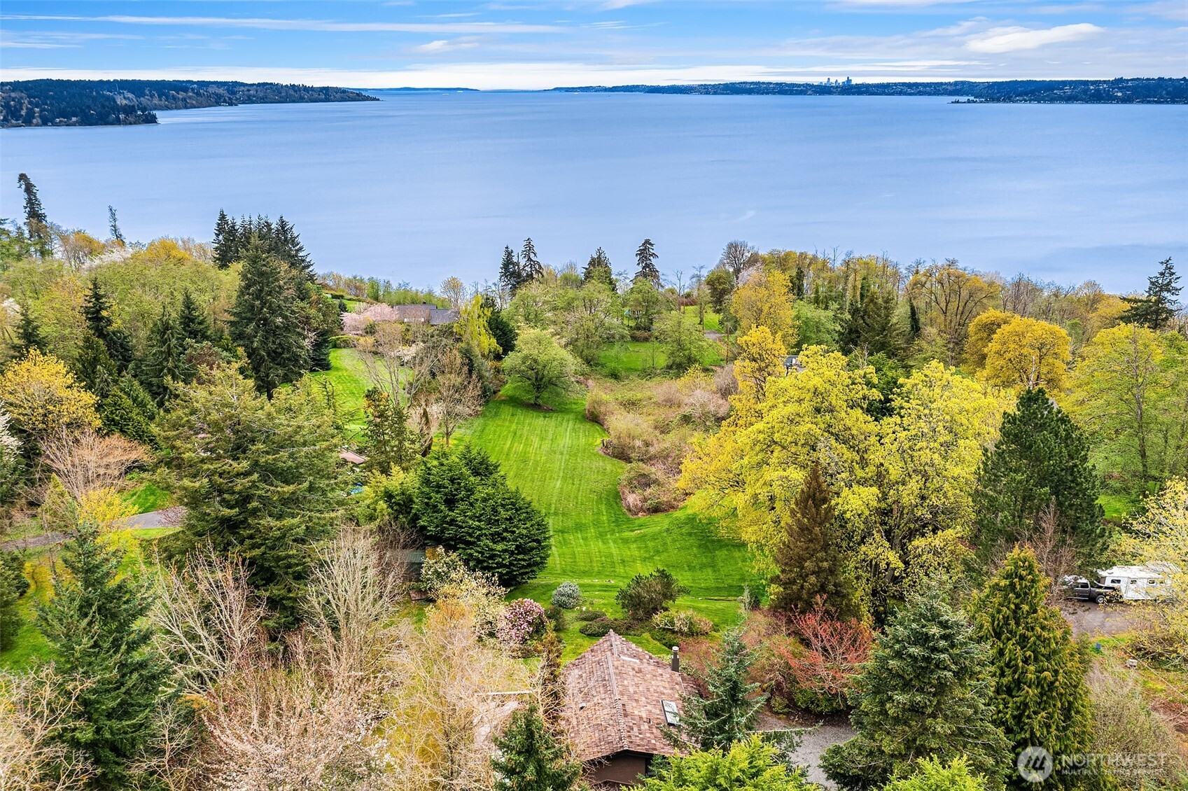 6320 Southwest Luana Beach Road Vashon, WA 98070 - Photo 35 of 37 Gallery Image 35