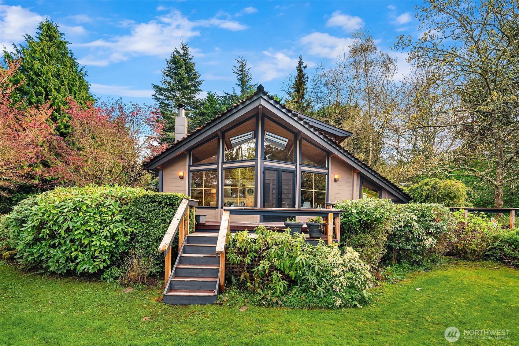 6320 Southwest Luana Beach Road Vashon, WA 98070 - Photo 36 of 37 Gallery Image 36