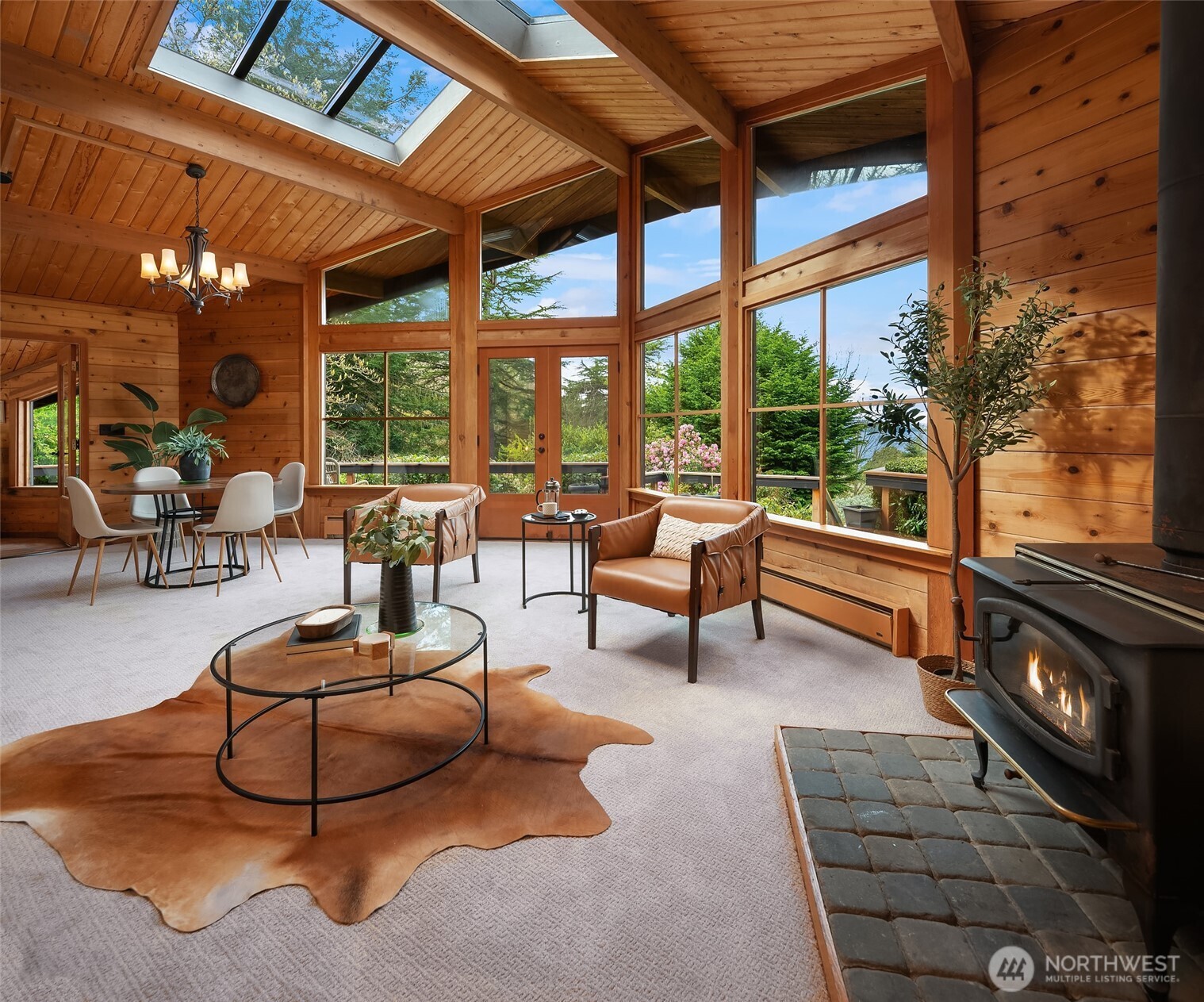 6320 Southwest Luana Beach Road Vashon, WA 98070 - Photo 8 of 37 Gallery Image 8
