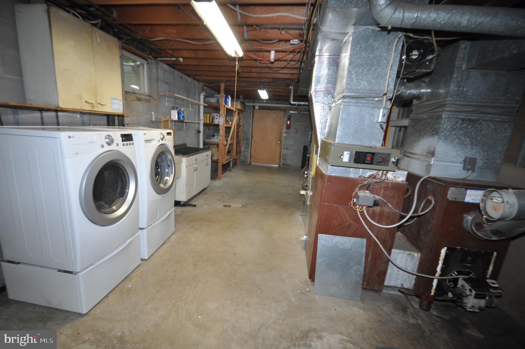 1803 Harvey Yingling Road Manchester, MD 21102 - Photo 21 of 30 Laundry and utility room