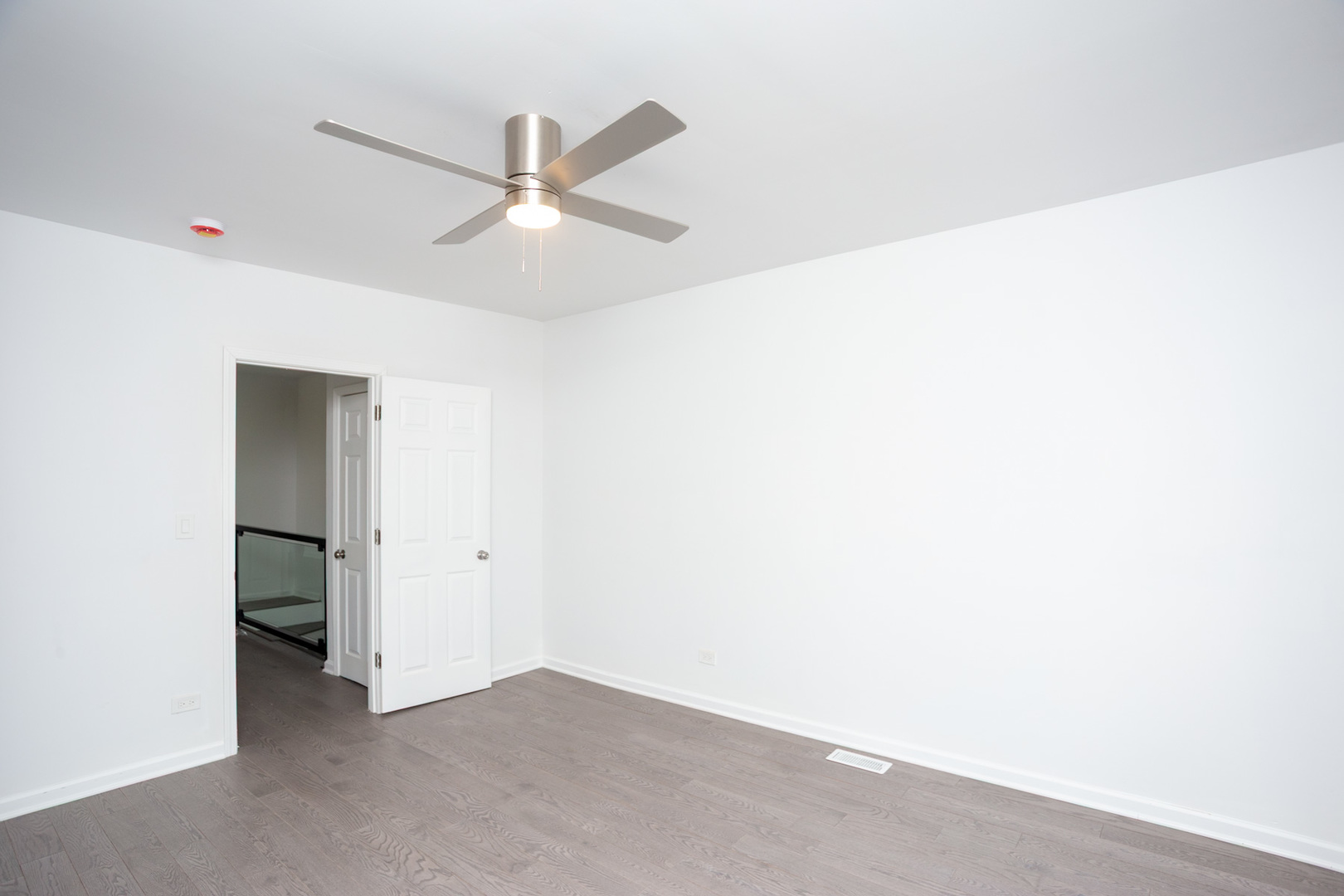 8810 South Morgan Street Chicago, IL 60620 - Photo 8 of 18 a view of an empty room