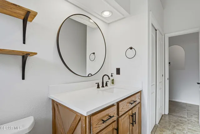 $350,000 | 232 Ave Mirador, Santa Teresa, NM 88008