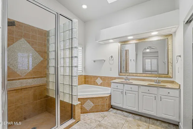 $350,000 | 232 Ave Mirador, Santa Teresa, NM 88008