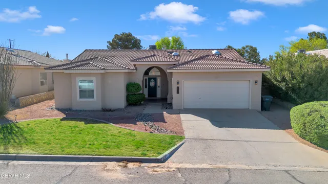 $350,000 | 232 Ave Mirador, Santa Teresa, NM 88008