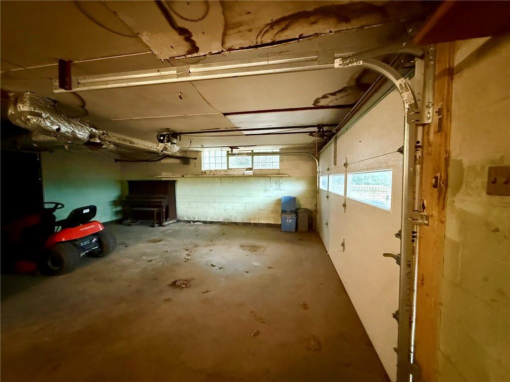 119 Pine Run Church Road Apollo, PA 15613 - Photo 17 of 20 a view of garage