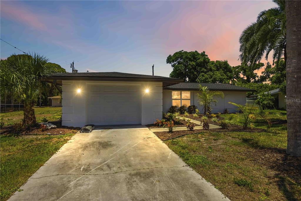 386 Cabana Road Venice, FL 34293 - Photo 6 of 56