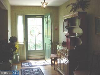 220 Locust Road Fort Washington, PA 19034 - Photo 5 of 6 Gallery Image 5