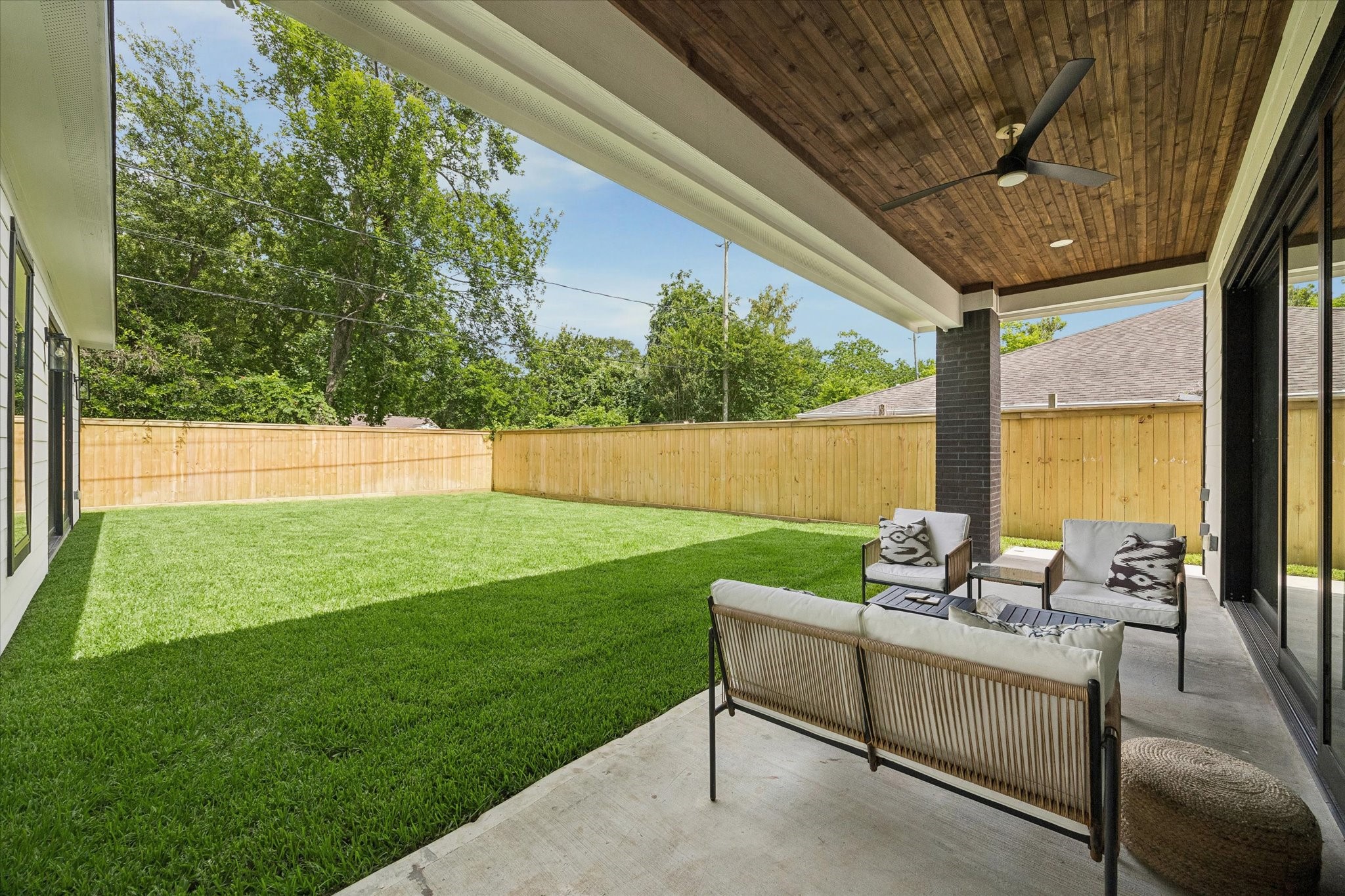 1302 Springrock Lane Houston, TX 77055 - Photo 23 of 23 Gallery Image 23